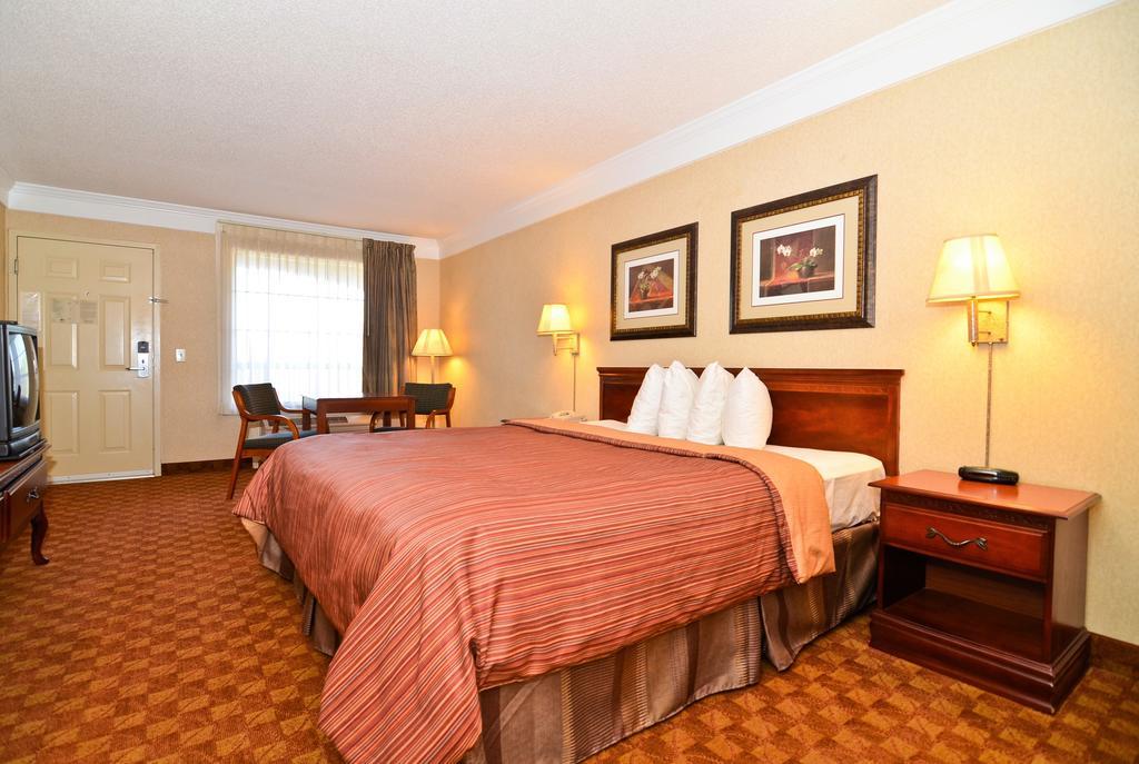 Peach State Inn&Suites Hawkinsville Exterior foto