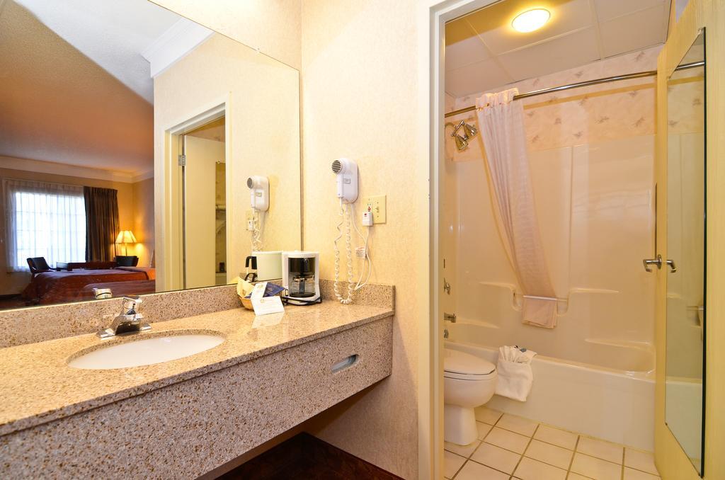 Peach State Inn&Suites Hawkinsville Exterior foto