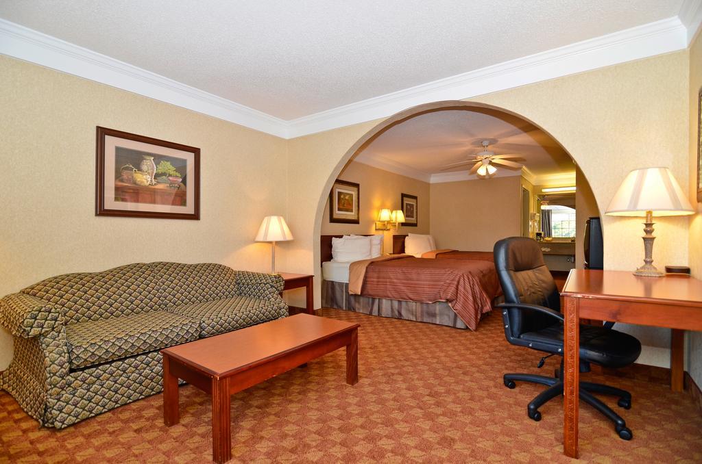 Peach State Inn&Suites Hawkinsville Exterior foto